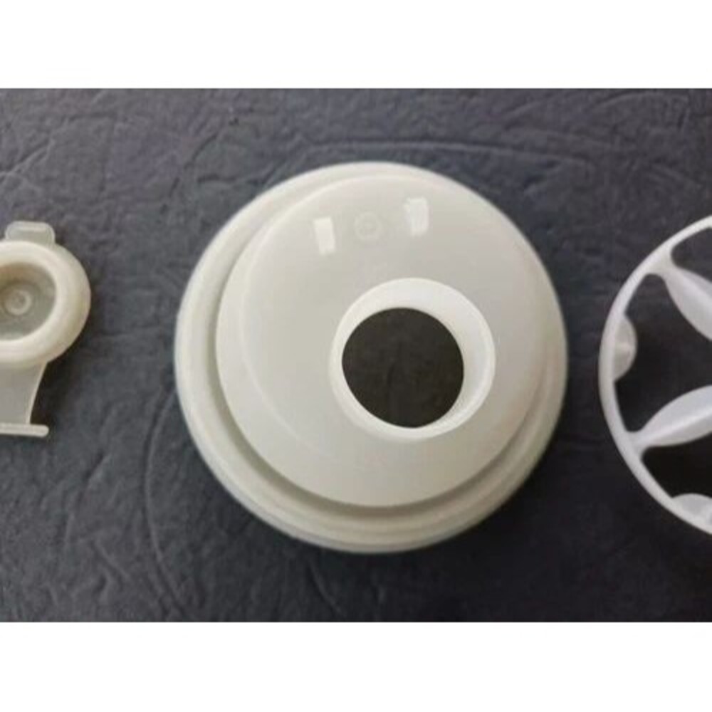 Tupperware 844 Yellow Quick Shake Shaker Mixer Blender Bottle Cap and Insert - Picture 3 of 4